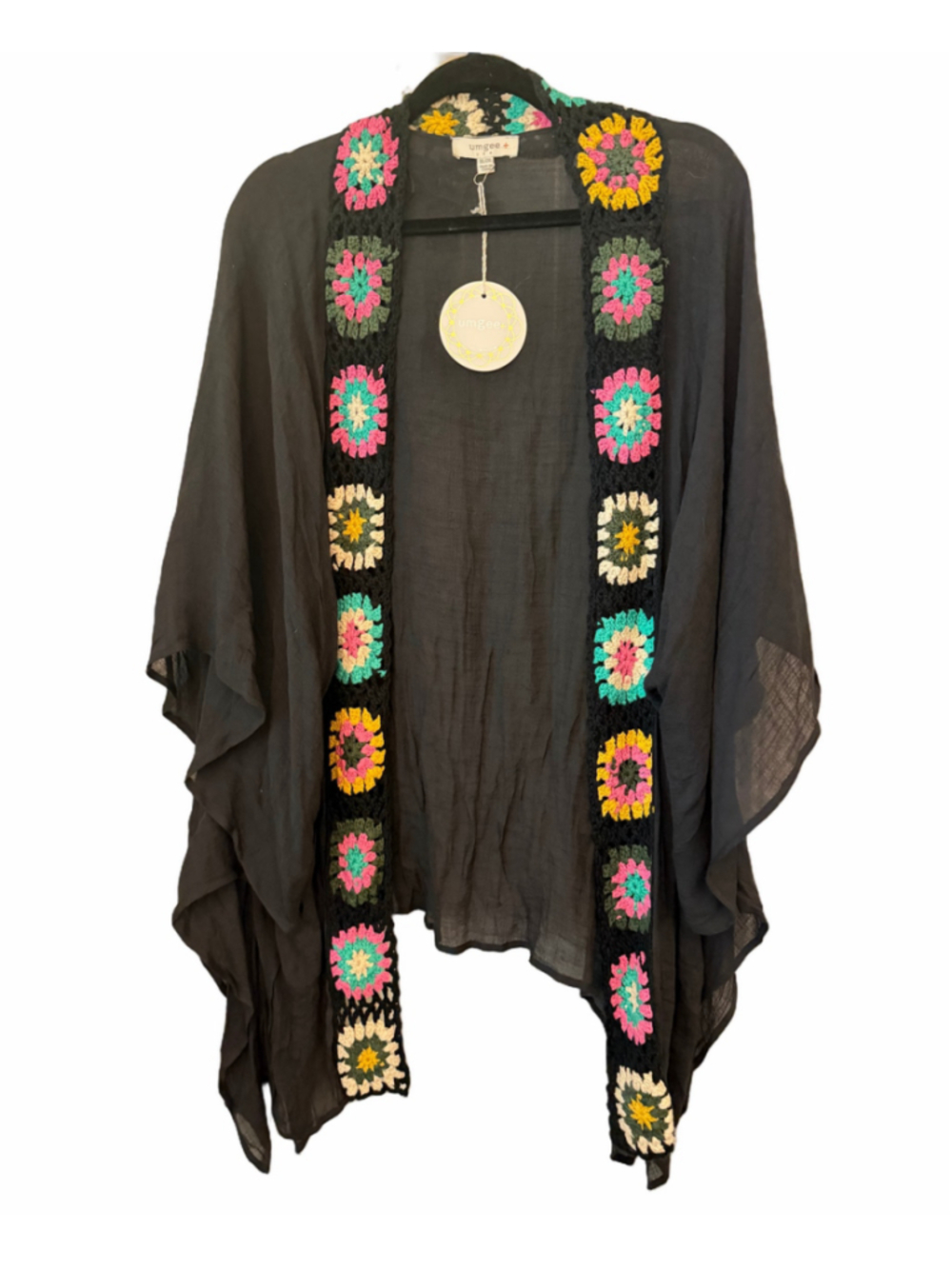Women's Umgee Plus 1X/2X Black Crochet Floral Poncho Shrug